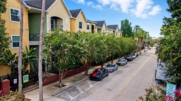 Tampa, FL 33605,1910 E PALM AVE #11105