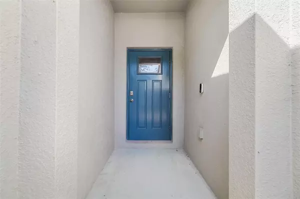 Ruskin, FL 33570,621 ROYAL EMPRESS DR