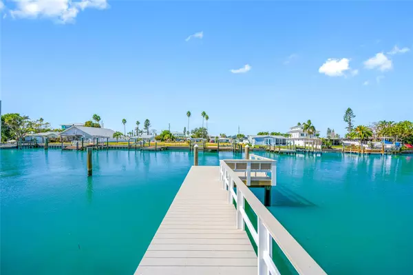 Madeira Beach, FL 33708,534 CRYSTAL DR