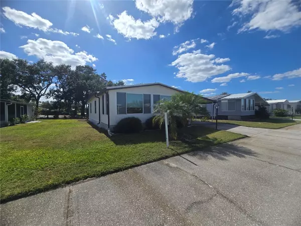 Ruskin, FL 33570,1710 7TH ST SW #59