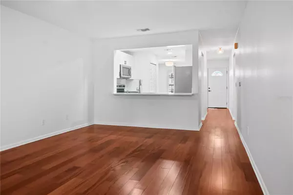 Tampa, FL 33613,14818 WINDING CREEK CT