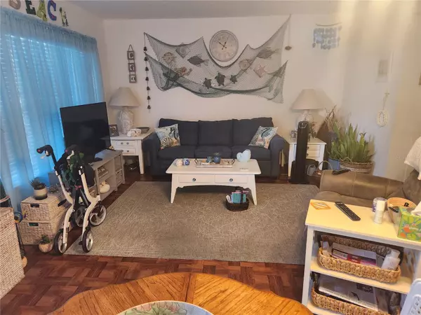 Clearwater, FL 33763,2459 COLUMBIA DR #21