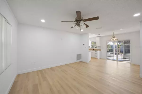 Brandon, FL 33511,1011 LOCHMONT DR