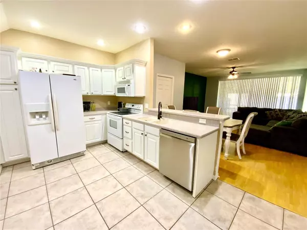 Tampa, FL 33625,6407 SPRING OAK CT