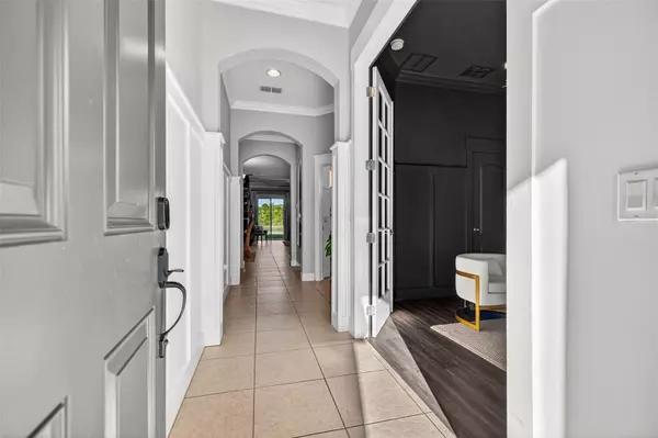 Apollo Beach, FL 33572,6916 SAIL VIEW LN