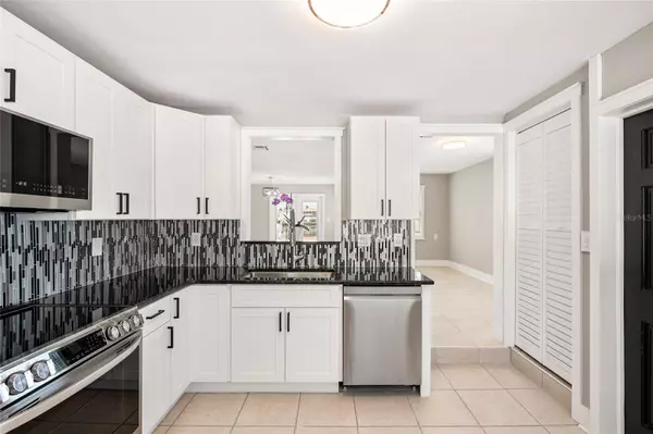 Madeira Beach, FL 33708,231 E MADEIRA AVE