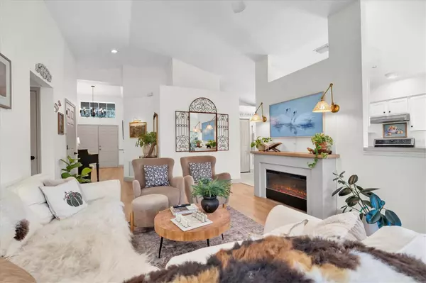 Wesley Chapel, FL 33544,27610 SKY LAKE CIR