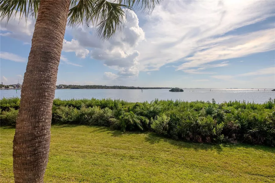 1813 MARINER DR #147, Tarpon Springs, FL 34689