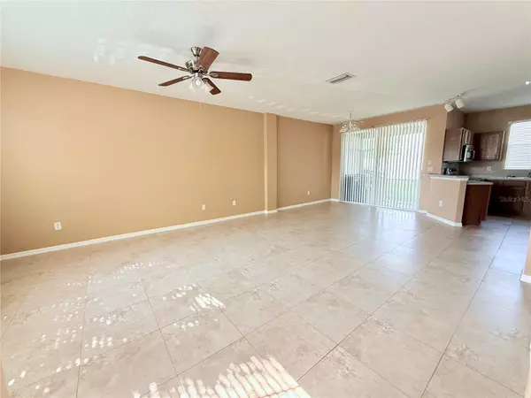 Tampa, FL 33635,12298 COUNTRY WHITE CIR