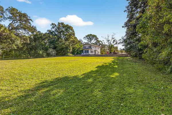 Tampa, FL 33604,6100 RIVER TER