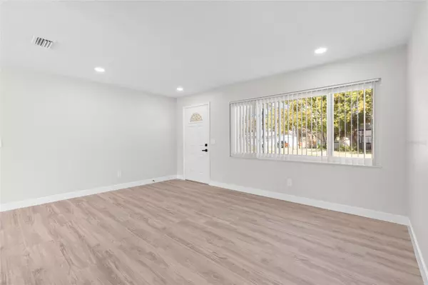 Seminole, FL 33776,10095 NASSAU CT