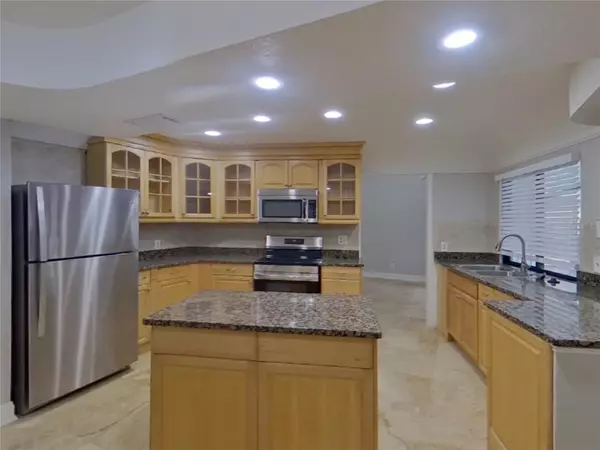 Valrico, FL 33596,Address not disclosed