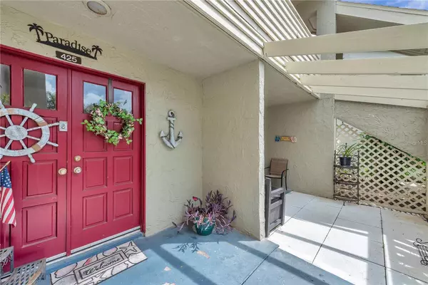 Tarpon Springs, FL 34689,425 WINDRUSH BAY DR #425