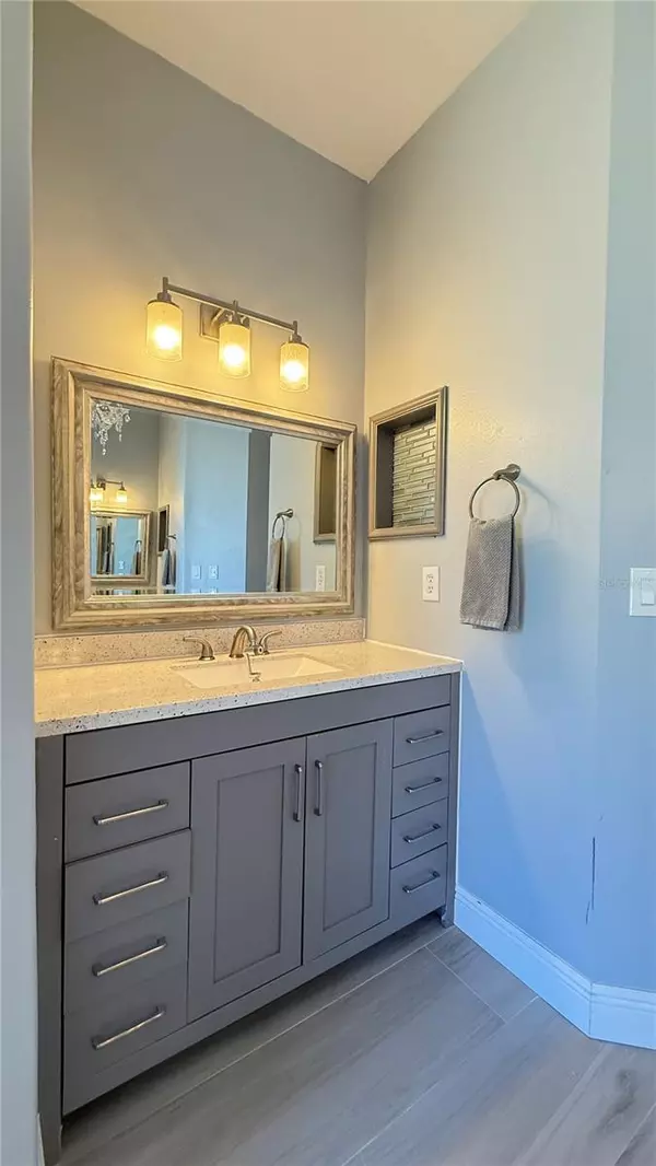 Sarasota, FL 34243,4608 VINTAGE DR