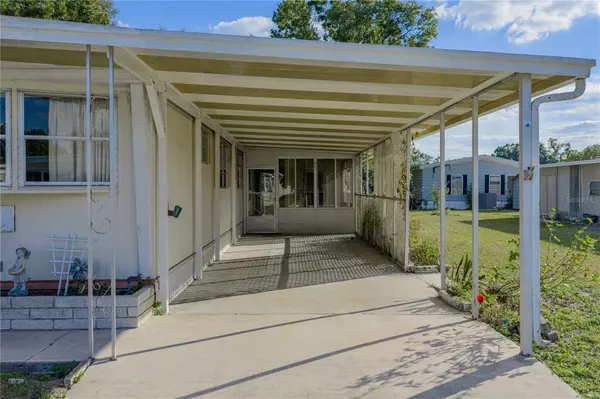 Zephyrhills, FL 33540,38452 BENIGER DR