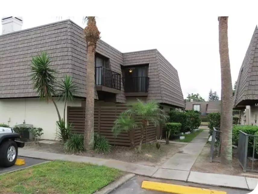 Tampa, FL 33618,15228 E POND WOODS DR