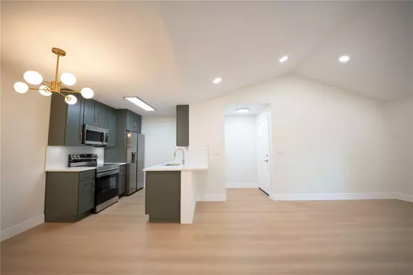 St Petersburg, FL 33702,10263 GANDY BLVD N #2302