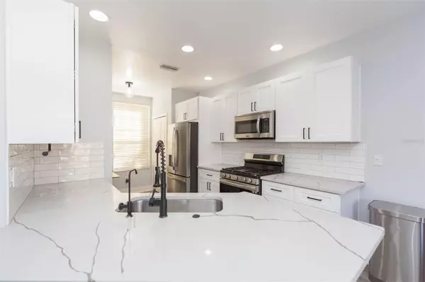 Tampa, FL 33626,10020 TATE LN