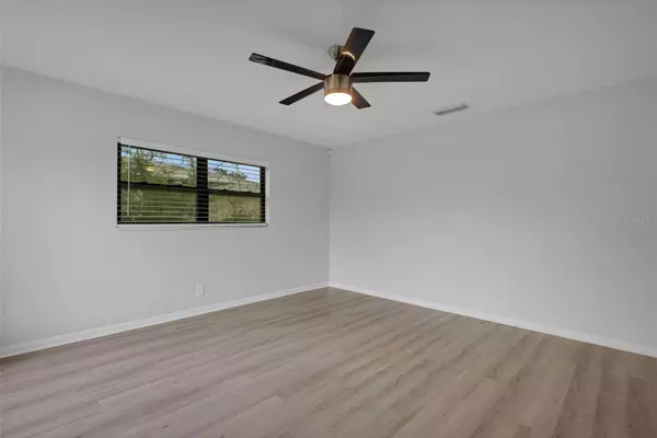 Tampa, FL 33603,918 W KENTUCKY AVE