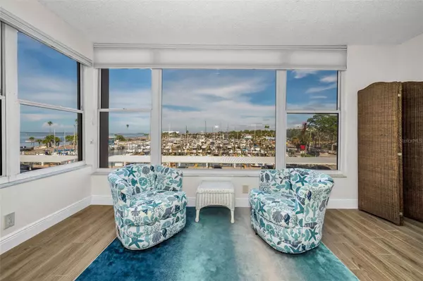 Dunedin, FL 34698,634 EDGEWATER DR #348