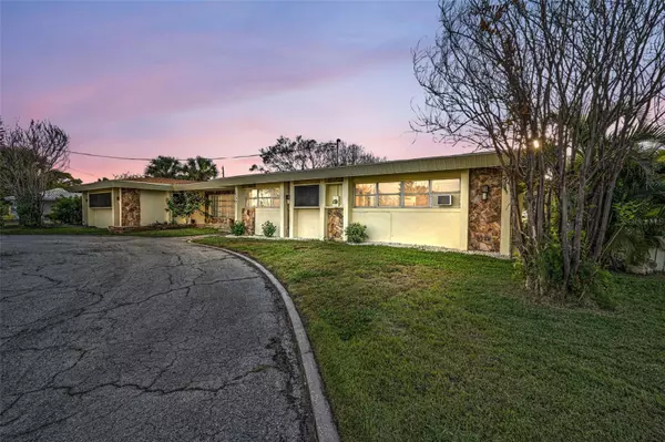 130 60TH AVE, St Pete Beach, FL 33706