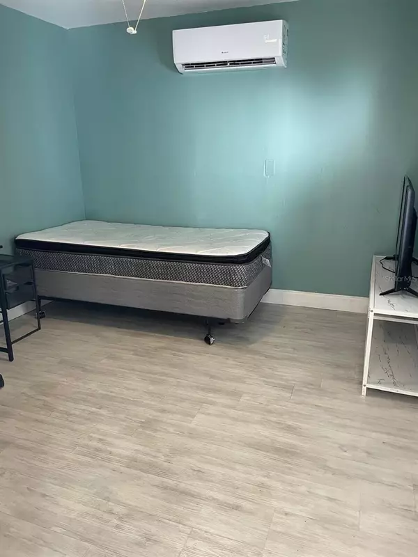 Tampa, FL 33604,8210 N KLONDYKE ST #2