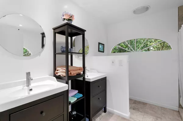 Tarpon Springs, FL 34689,1343 HIGHLAND AVE