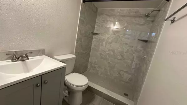 Tampa, FL 33634,6246 OAK CLUSTER CIR