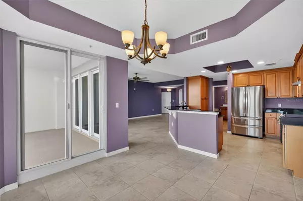 St Petersburg, FL 33716,10851 MANGROVE CAY LN NE #1012