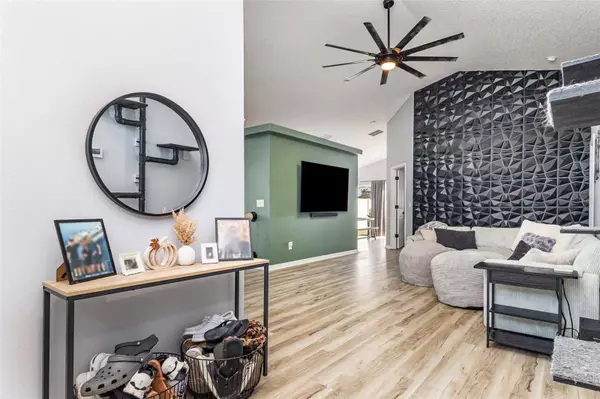 Davenport, FL 33897,115 SOMERSET DR