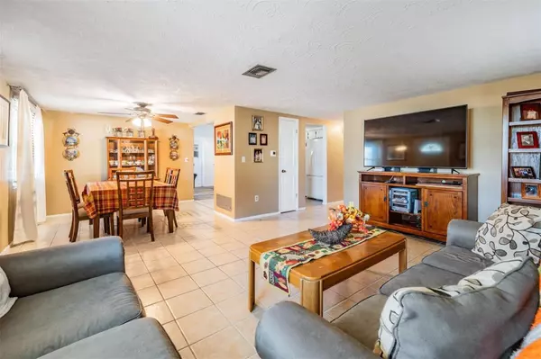 Holiday, FL 34691,3608 UMBER RD