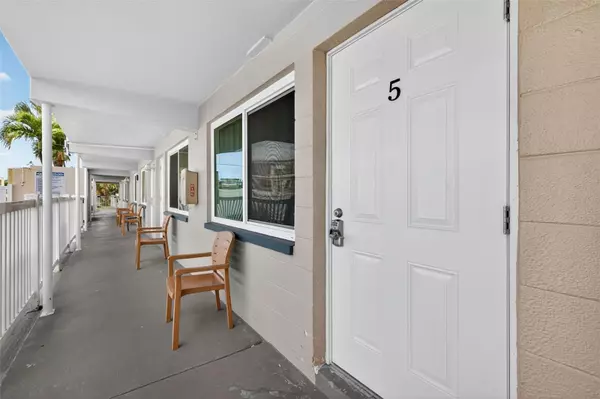 Madeira Beach, FL 33708,14251 GULF BLVD #5