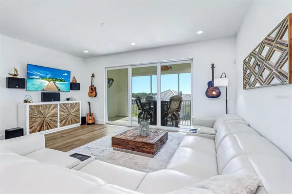 Seminole, FL 33777,9936 KEY HAVEN RD