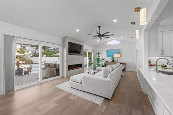 Tampa, FL 33609,220 S GLEN AVE