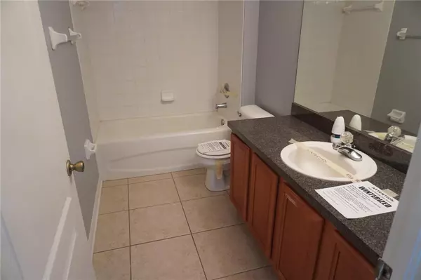 Apollo Beach, FL 33572,7705 NOTTINGHILL SKY DR