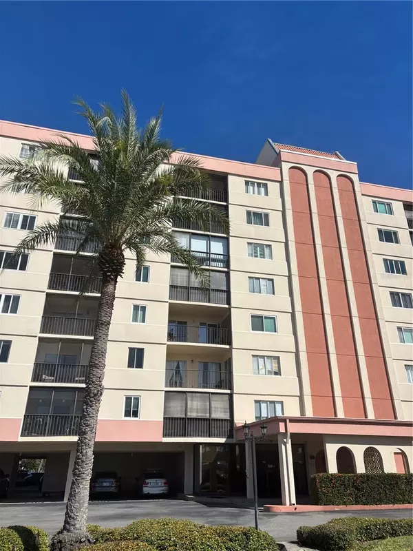 19029 US HIGHWAY 19 N #9-605, Clearwater, FL 33764