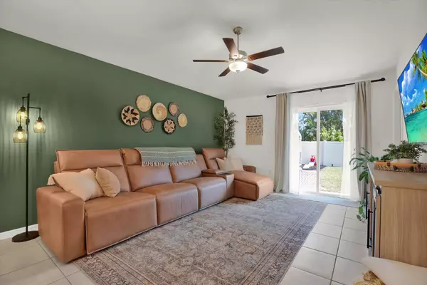 Wimauma, FL 33598,5538 BLUE AZURE DR