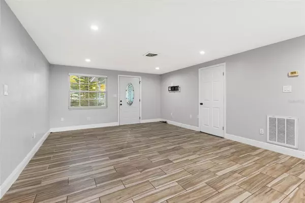 Clearwater, FL 33760,14810 55TH WAY N