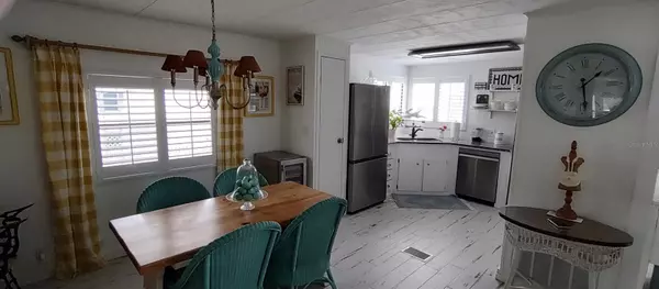 Oldsmar, FL 34677,123 DOLPHIN DR S