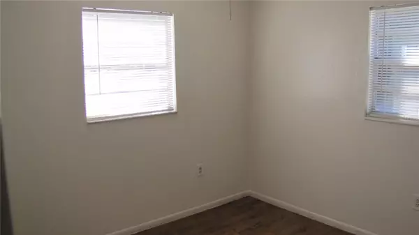 Tampa, FL 33612,10807 N 11TH ST