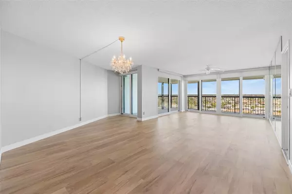 St Pete Beach, FL 33706,9415 BLIND PASS RD #901