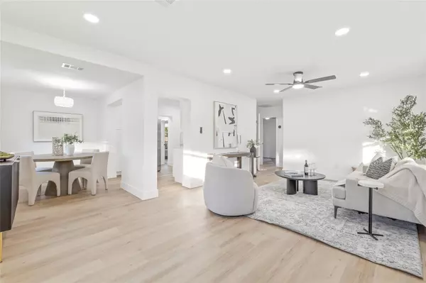 Tampa, FL 33611,3605 W ROGERS AVE