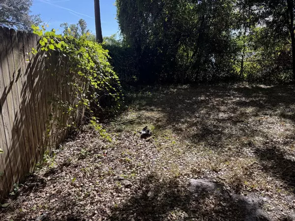 Tampa, FL 33604,2116 W HIAWATHA ST