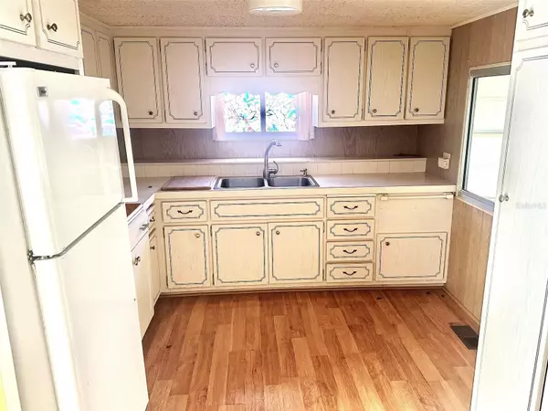 Largo, FL 33771,2000 E BAY DR #178