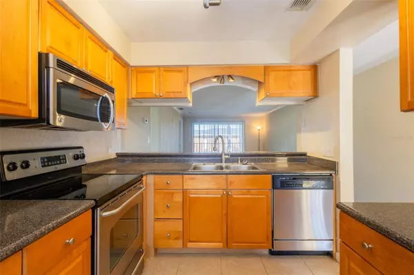 Largo, FL 33773,10199 SAILWINDS BLVD S #203