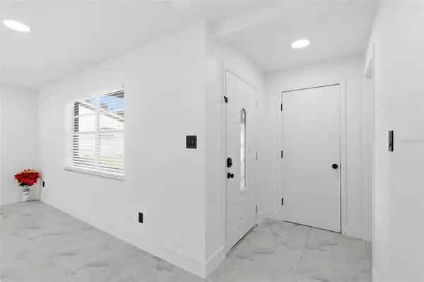 Holiday, FL 34690,5644 AULD LN