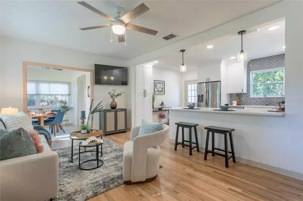 St Petersburg, FL 33704,325 33RD AVE NE