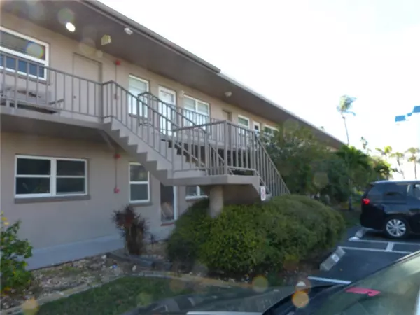 Dunedin, FL 34698,2 CAUSEWAY BLVD #206