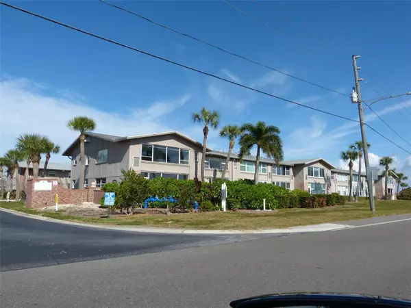 2 CAUSEWAY BLVD #206, Dunedin, FL 34698