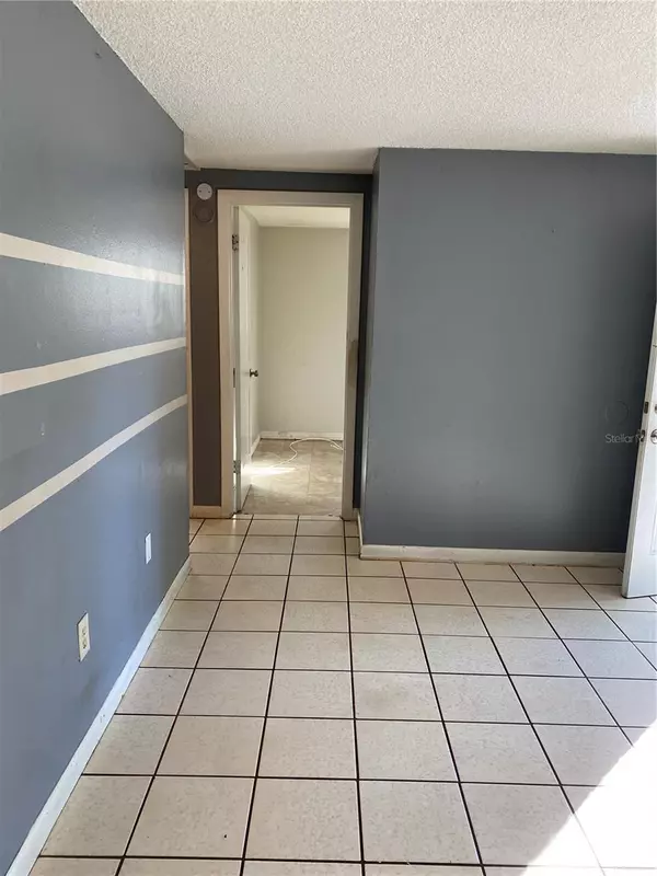 Tampa, FL 33612,10109 N 11TH ST